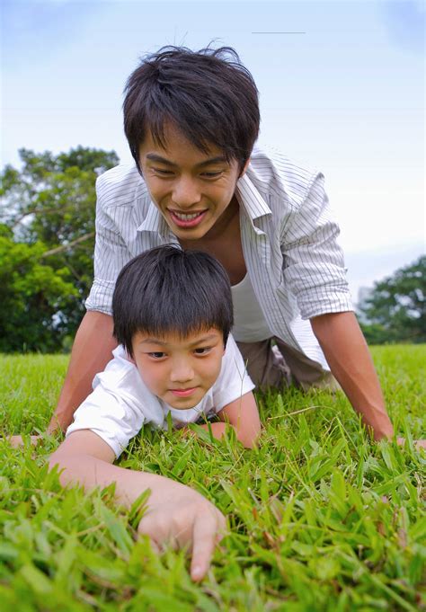 照顾小孩的月嫂一个月多少钱